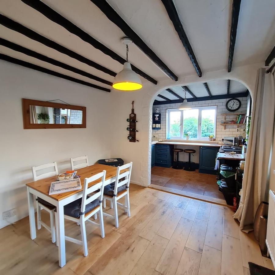 Old Road Cottage Pet Friendly Outdoors Beaches Нит Экстерьер фото