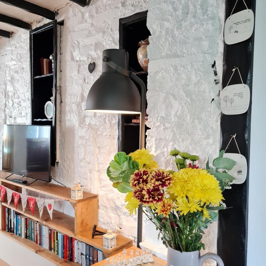 Old Road Cottage Pet Friendly Outdoors Beaches Нит Экстерьер фото